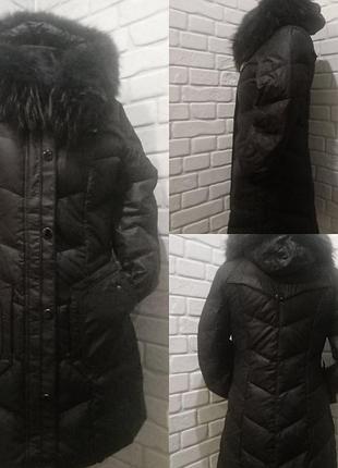 Молодіжний жіночий пуховик з капюшономкапюшон не знімається..капюшон з натуральним хутром,яке знімається.утеплювач-пух/перо.