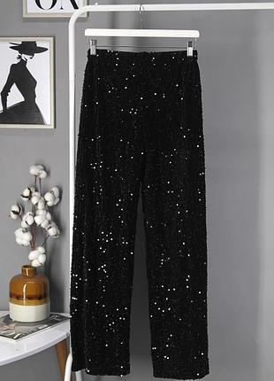 Новые нарядные велюровые брюки, штаны черные с пайетками. размер s.