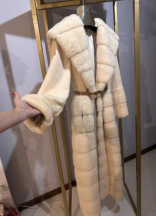 Длинная норковая шуба