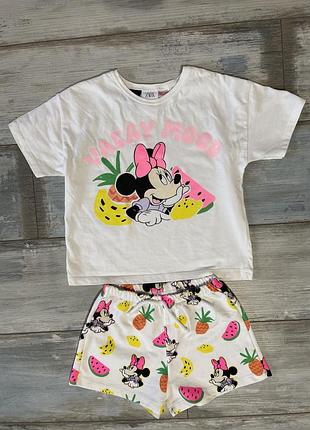 Шорти з футболкою