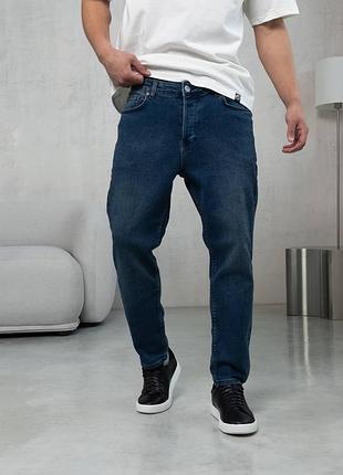 Мужские джинсы плотный премиальный качественный материал красиво сидят на теле очень удобны в носке