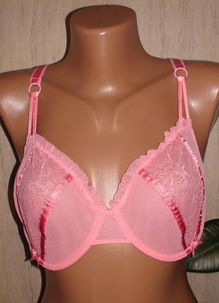 Бюстгальтер next на шикарную грудь. размер 34dd/75.
