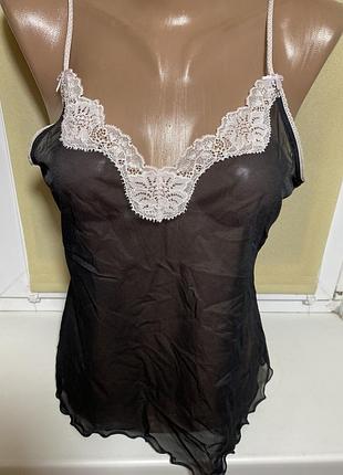 Короткий прозорий пеньюар чорна прозора маєчка