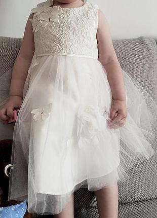 Вишукана сукня на дівчинку monsoon 6-12 місяців