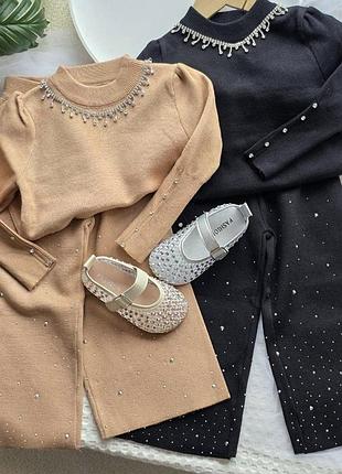 Нарядний костюм для дівчинки