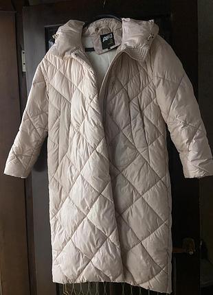 Жіноча довга зимова куртка