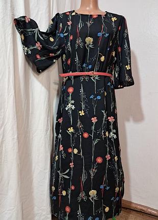 Длинное черное цветочное платье
