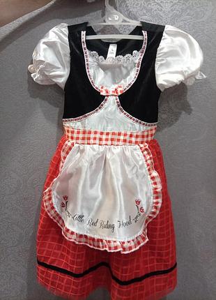Плаття червона шапочка
