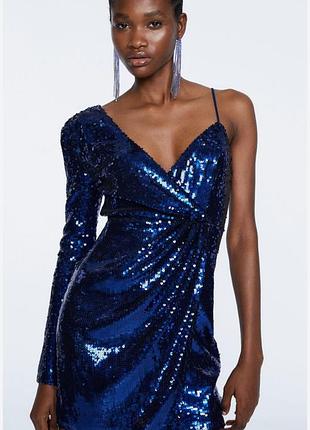 Вечірня сукня в паєтки