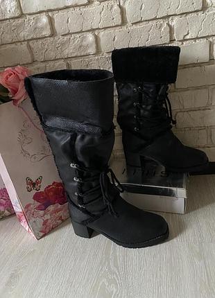 Чоботи нові,зима