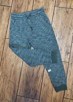 Спортивні штани на флісі next на 4-5 років