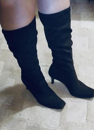 Чорні чоботи панчохи
