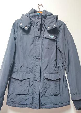 Holister зимняя куртка брендовая темно синяя с карманами размер м удлиненная с капюшоном