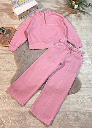 Красивый костюм, отличное состояние