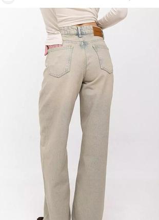 Джинсы прямые