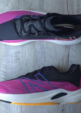 Кроссовки new balance fuelcell rebel v2
