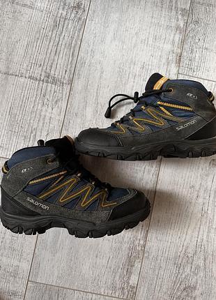 Ботінки кросівки оригінал 34,35