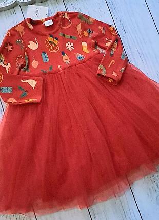 Платье в новогодний принт.