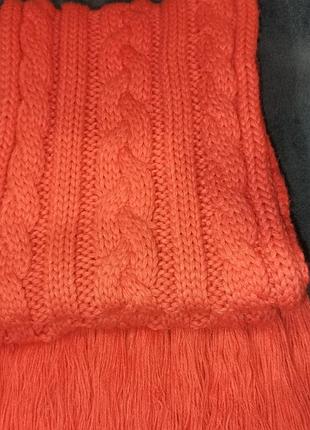 Шарф лососевого кольору