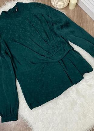 Смарагдова блуза з акцентом на талії ідеальний стан святкова блузочка притаоена розмір xl