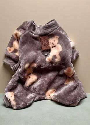 🐾 теплий комбінезон для собаки 🧸
дуже м’який і приємний до тіла комбінезон для прохолодної погоди. чудово підходить для прогулянок та дому.