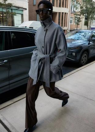 Куртка пальто zara пальто з коміром що регулюється мінімалістичне пальто з горловиною класичне пальто з поясом сіре пальто з високим коміром