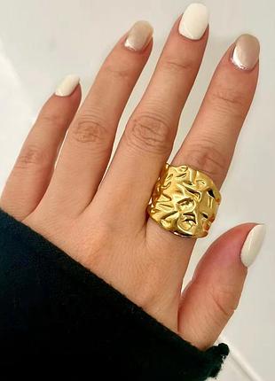 Золотое скульптурное кольцо 💛 stainless steel