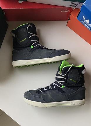 Lowa gor-tex водостійкі, оригінал, на плотному флісі, стан нових розмір 39-40 взуття ботінки обувь на зиму