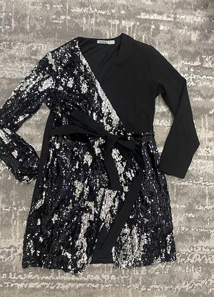 Плаття в паєтки розмір s-m