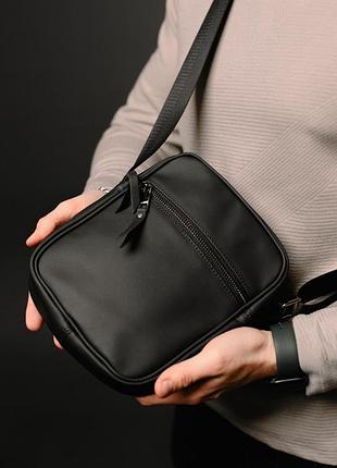 Чоловіча сумка-месенджер із натуральної гладкої шкіри