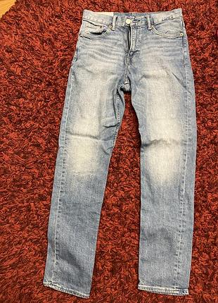 Блакитні джинси