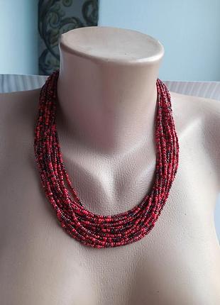 Намисто темно-червоне