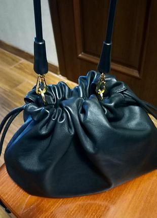 Шикарна італійська сумка з гладкої шкіри