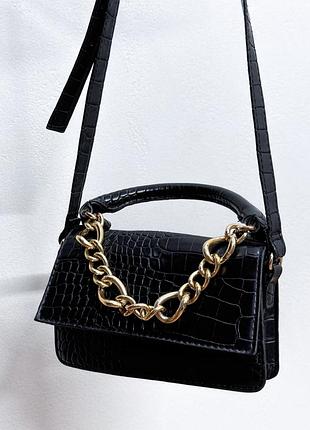 Сумка зі зміїним принтом з цепочкою