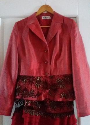 Костюм с юбкой красный бренд barbara размер l/48.