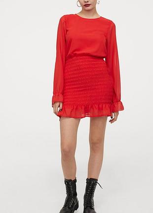 Красивое красное платье юбка жатка нарядное