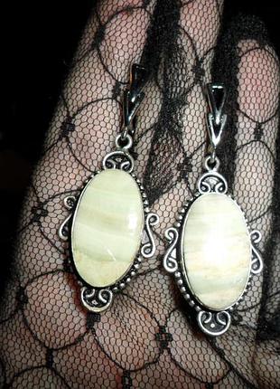 Серьги белый агат, натуральный камень, измельчение, индия