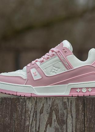 Жіночі брендові кросівки