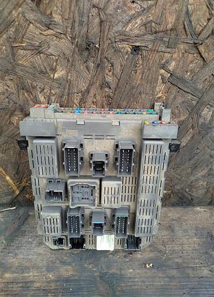 Блок запобіжників 9641958680 peugeot 607 2.2 hdi