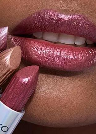 Kiko помада lumiverse відтінок 02