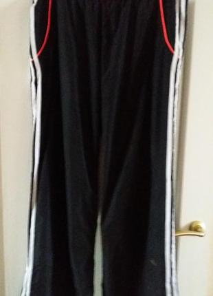 Жіноча біла спортивна куртка Preto adidas.6 фото