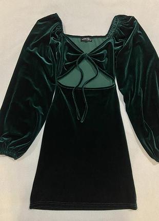 Оксамитова сукня