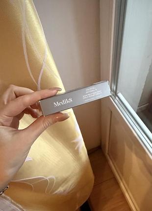 Medik8 crystal retinal