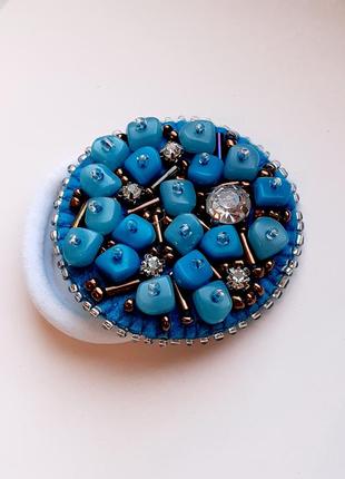 Прикраса для волосся - резиночка, розшита намистинами і стразами 2