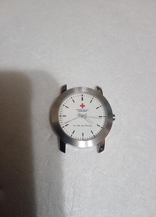 Кварцовий годинник. з логотипом, красного креста