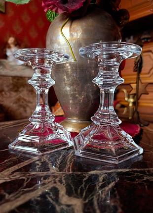 Розкішні скляні підсвічники