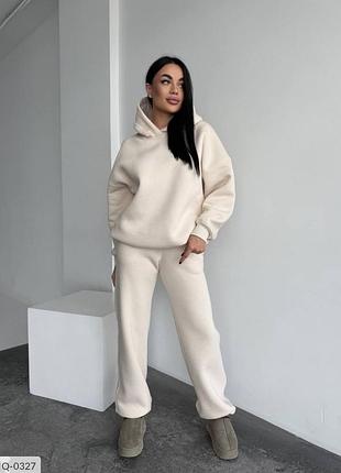 Костюм жіночий