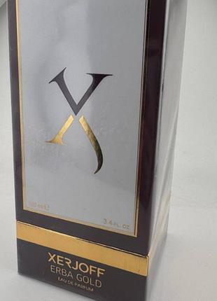 Стоковая оригинальная парфюмерия привезена из европы