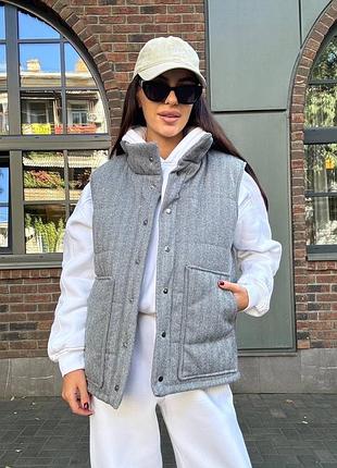 Жилетка жіноча