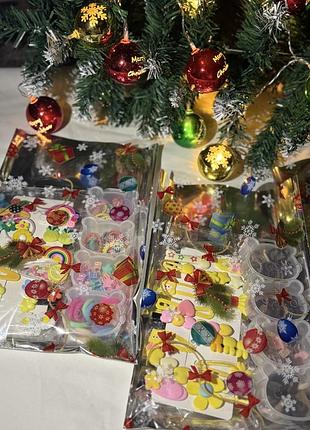 Пакунок подарунок дівчинці